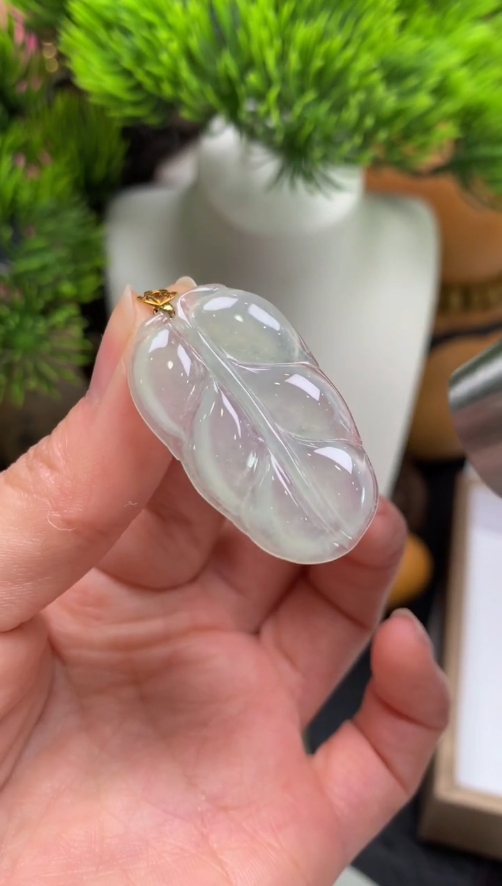 颈饰18K金镶嵌翡翠明***好---125364