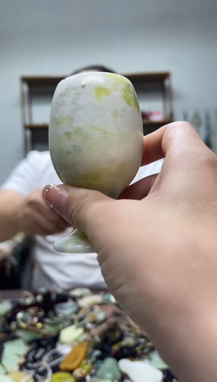 未镶嵌岫玉吊坠·