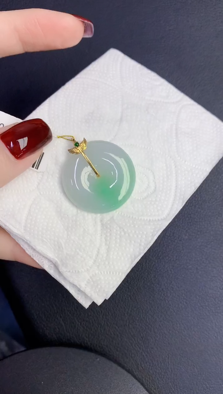 颈饰18K金镶嵌翡翠缅甸天然翡翠A货