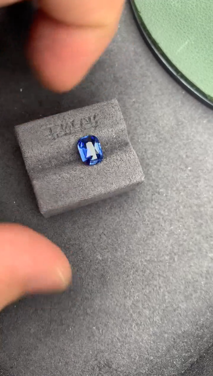 裸石蓝宝石1.6ct皇家蓝 定制 ac