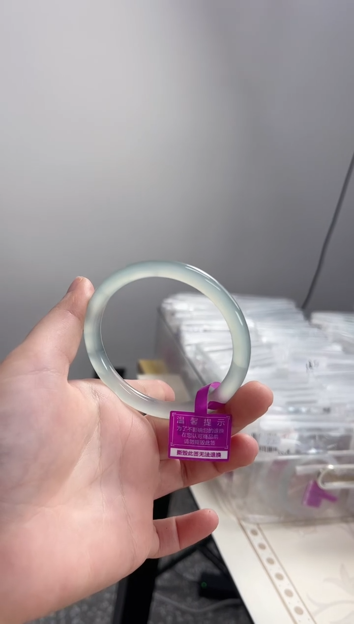 【闪购商品】玛瑙/玉髓手镯未镶嵌55-56圈口需要包容