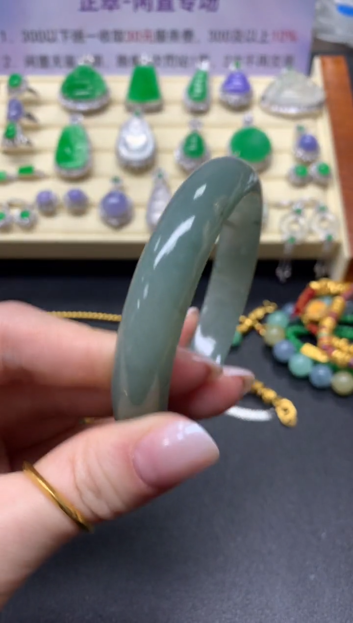 【闪购商品】翡翠手镯未镶嵌手镯|400+40