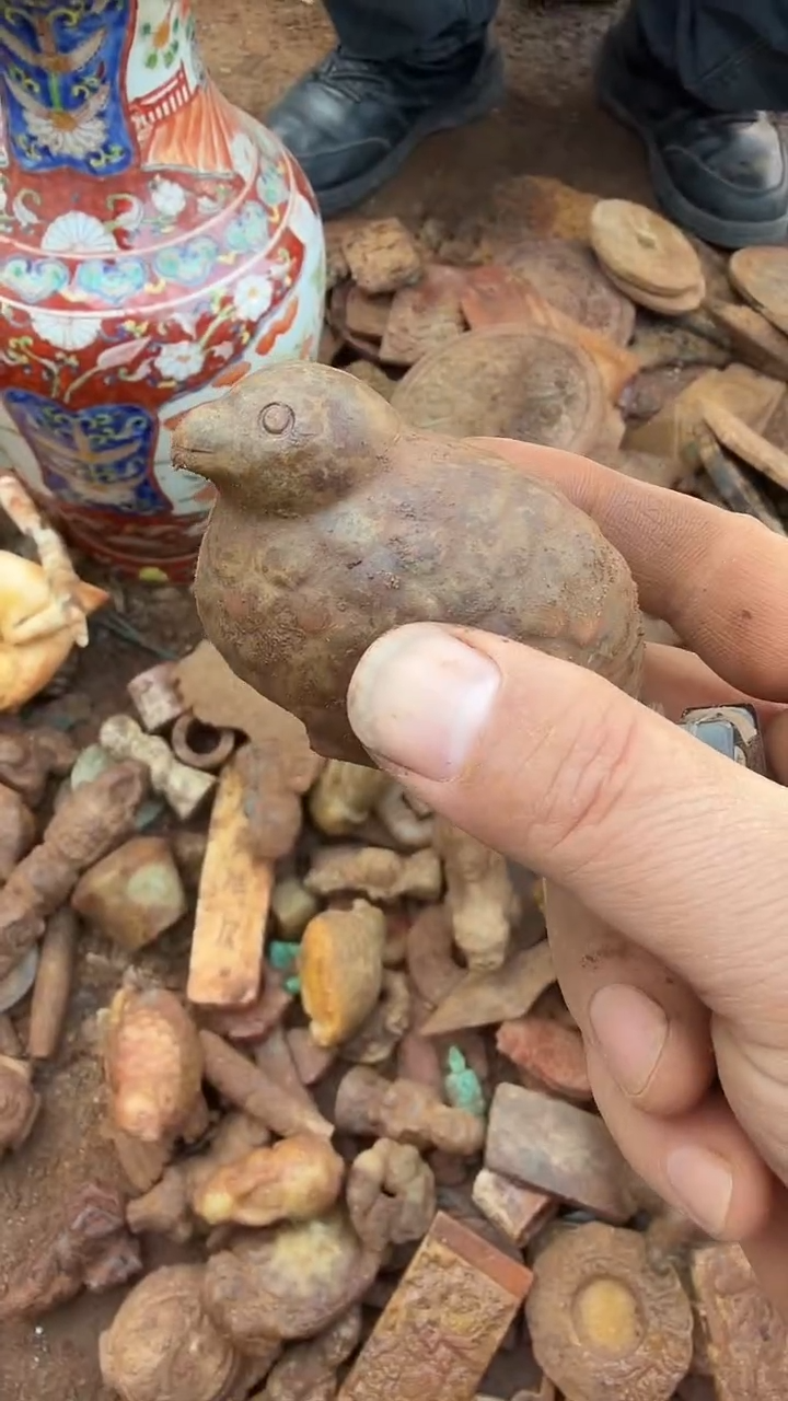 未镶嵌岫岩河磨玉（透闪石质玉）挂件盛*说 岫岩河磨玉