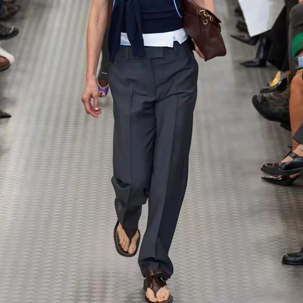 未使用 MIU MIU/缪缪 灰色背后logo西装裤