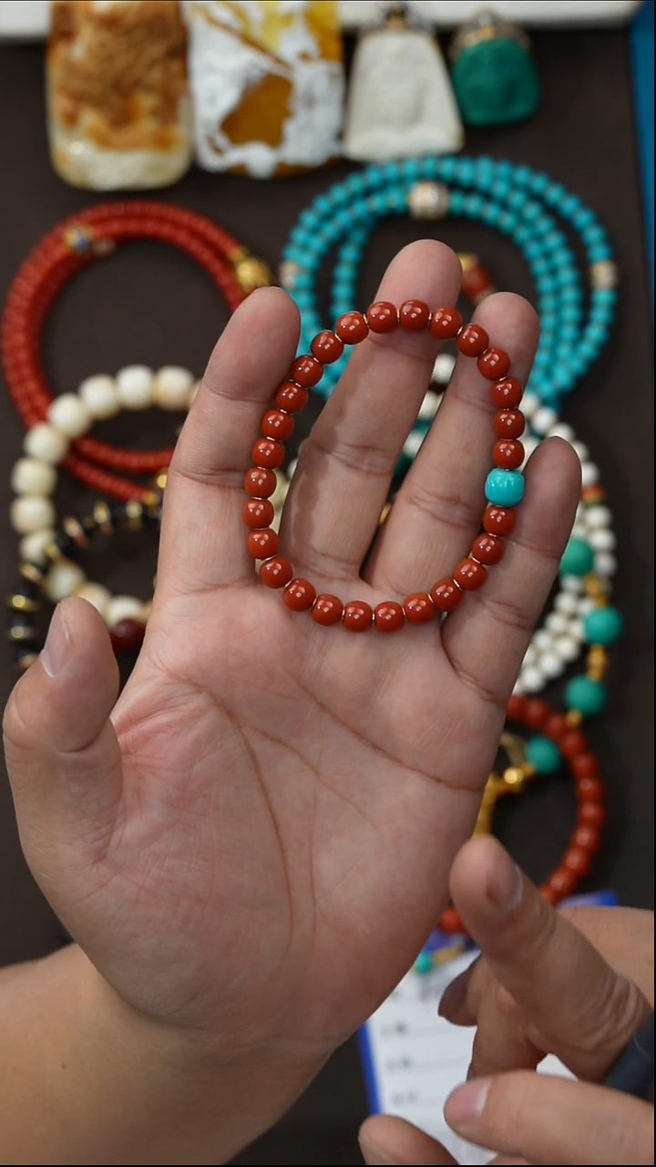 未镶嵌手串南红玛瑙我***?南红手串