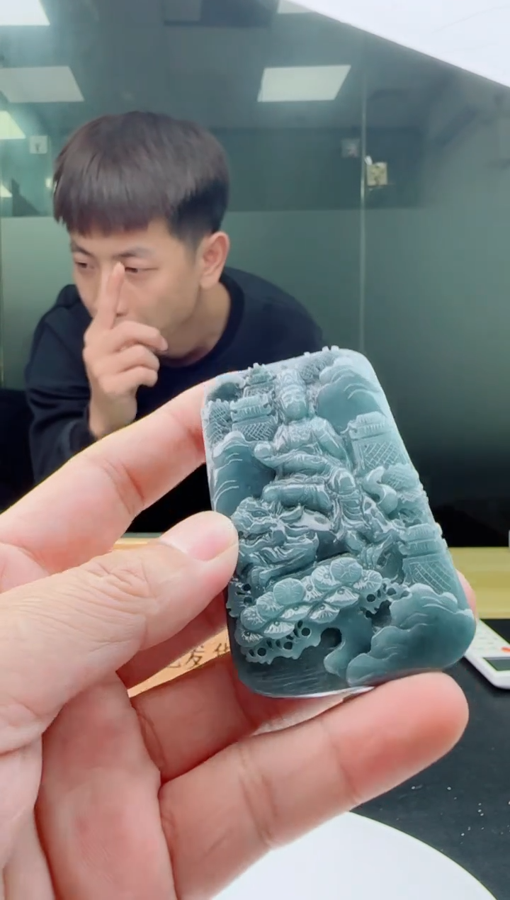 【闪购商品】翡翠颈饰未镶嵌1111111111