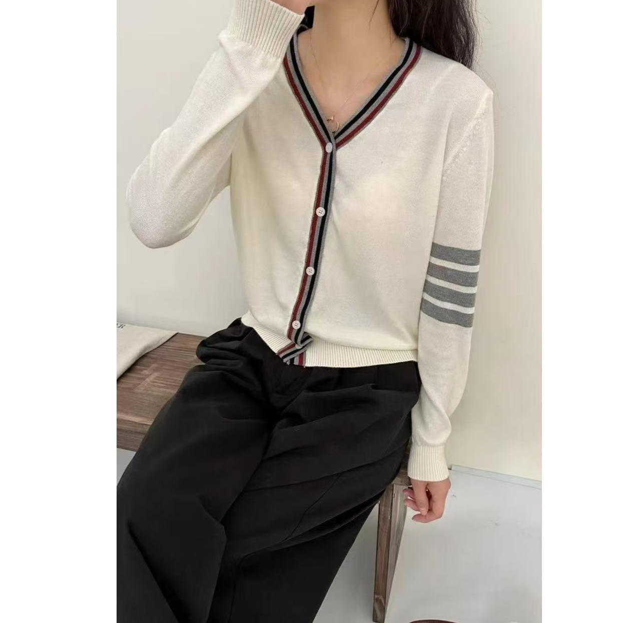 早秋新款ins风V领宽松百搭撞色长袖气质羊毛针织开衫上衣女1278-2