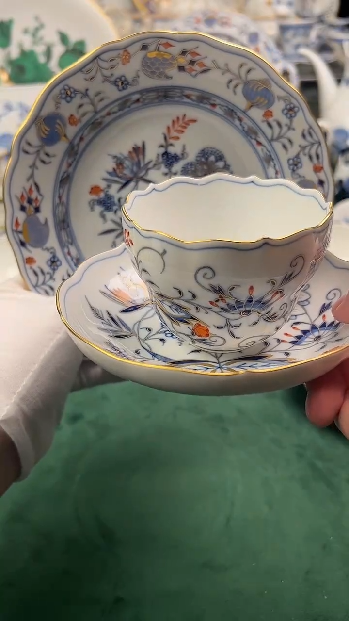 瓷片梅森一等赤红金洋葱咖啡杯碟盘