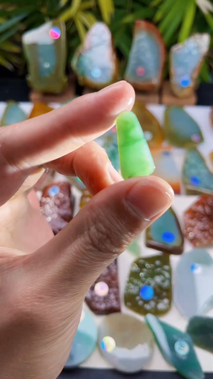 未镶嵌定制翡翠翡翠