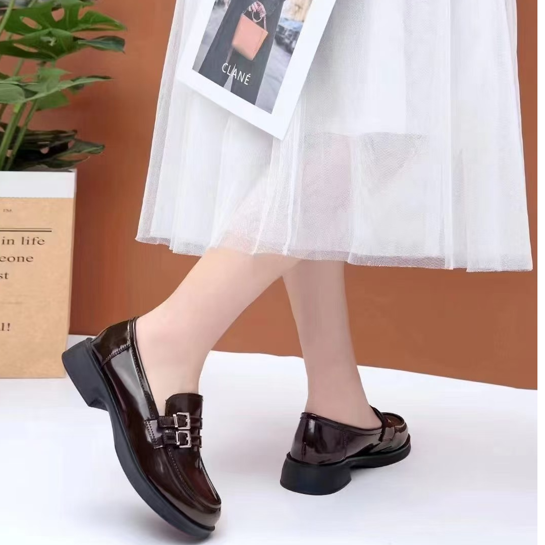 5889圆头厚底乐福鞋女英伦风一脚蹬时尚通勤复古百搭小皮鞋