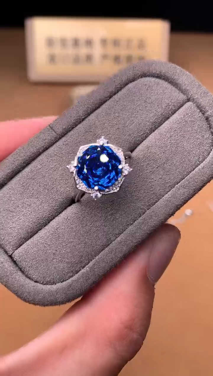 银S925镶嵌戒指托帕石2222