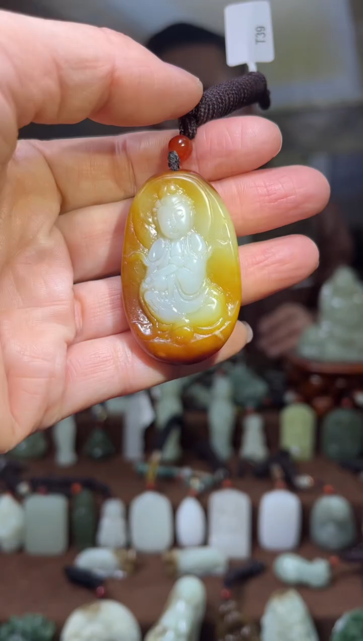 颈饰未镶嵌和田玉`