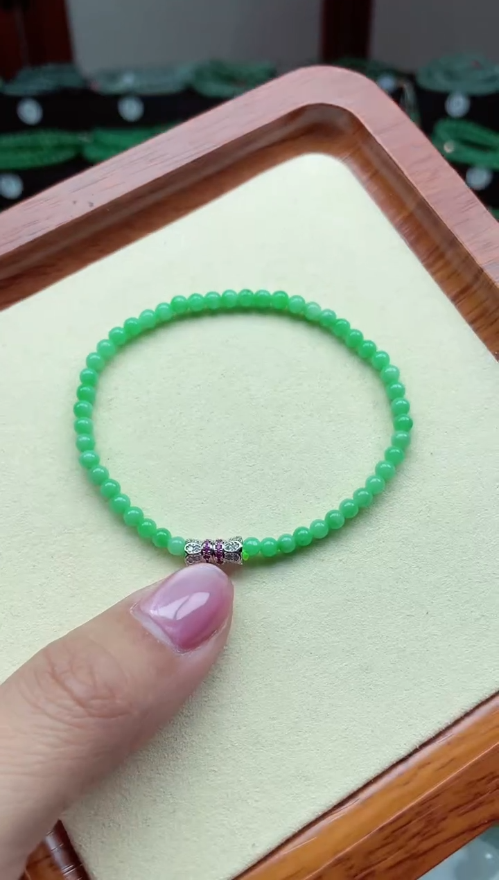 【闪购商品】翡翠手链未镶嵌缅甸翡翠 卡3.6