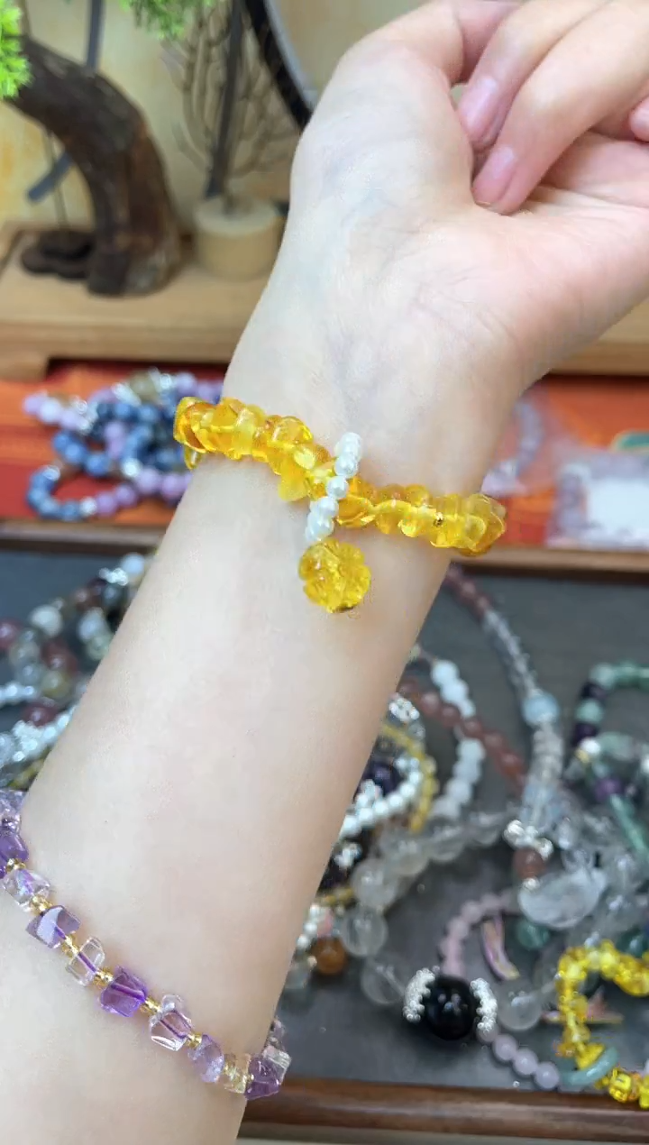 【闪购商品】琥珀手饰未镶嵌377手串