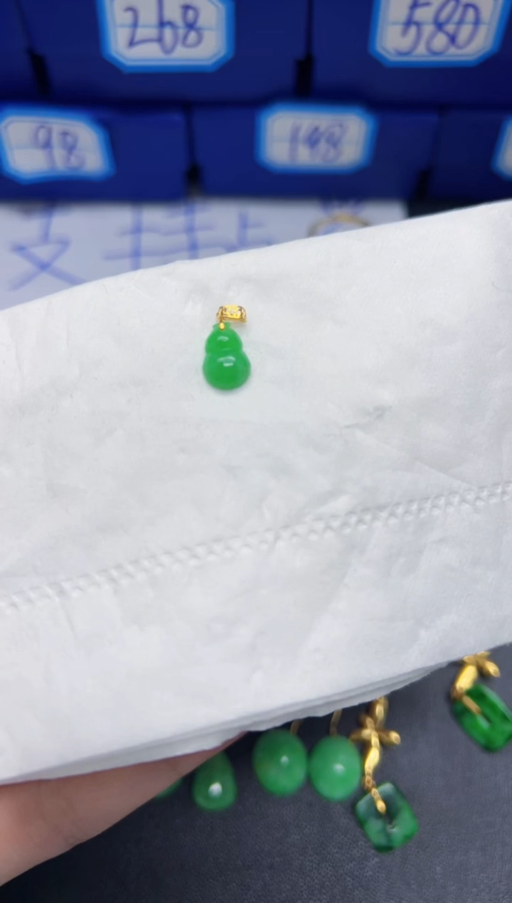 【闪购商品】翡翠颈饰18K金镶嵌Y缅料A货/多样性发货/一件