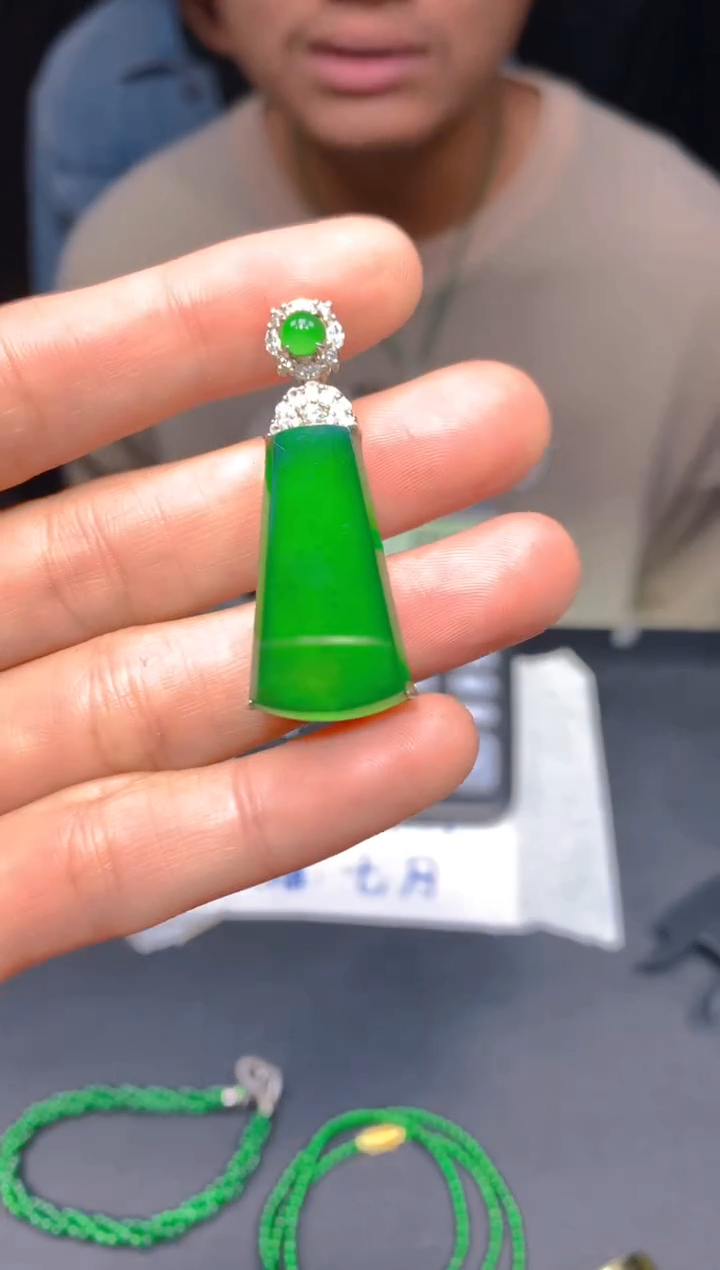 【闪购商品】定制翡翠未镶嵌100多样性发货（发其一）