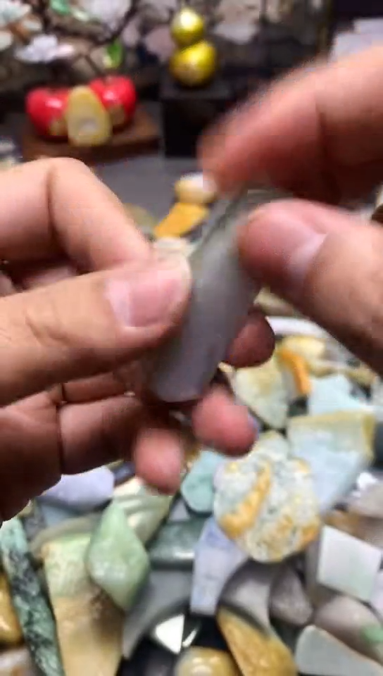 【闪购商品】翡翠耳饰未镶嵌天然翡翠A货