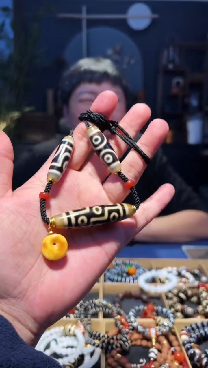 未镶嵌手串玛瑙/玉髓（覆膜）九眼挂饰