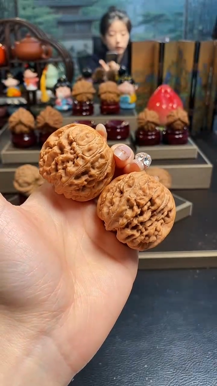 【闪购商品】文玩核桃吊坠K560闷墩44