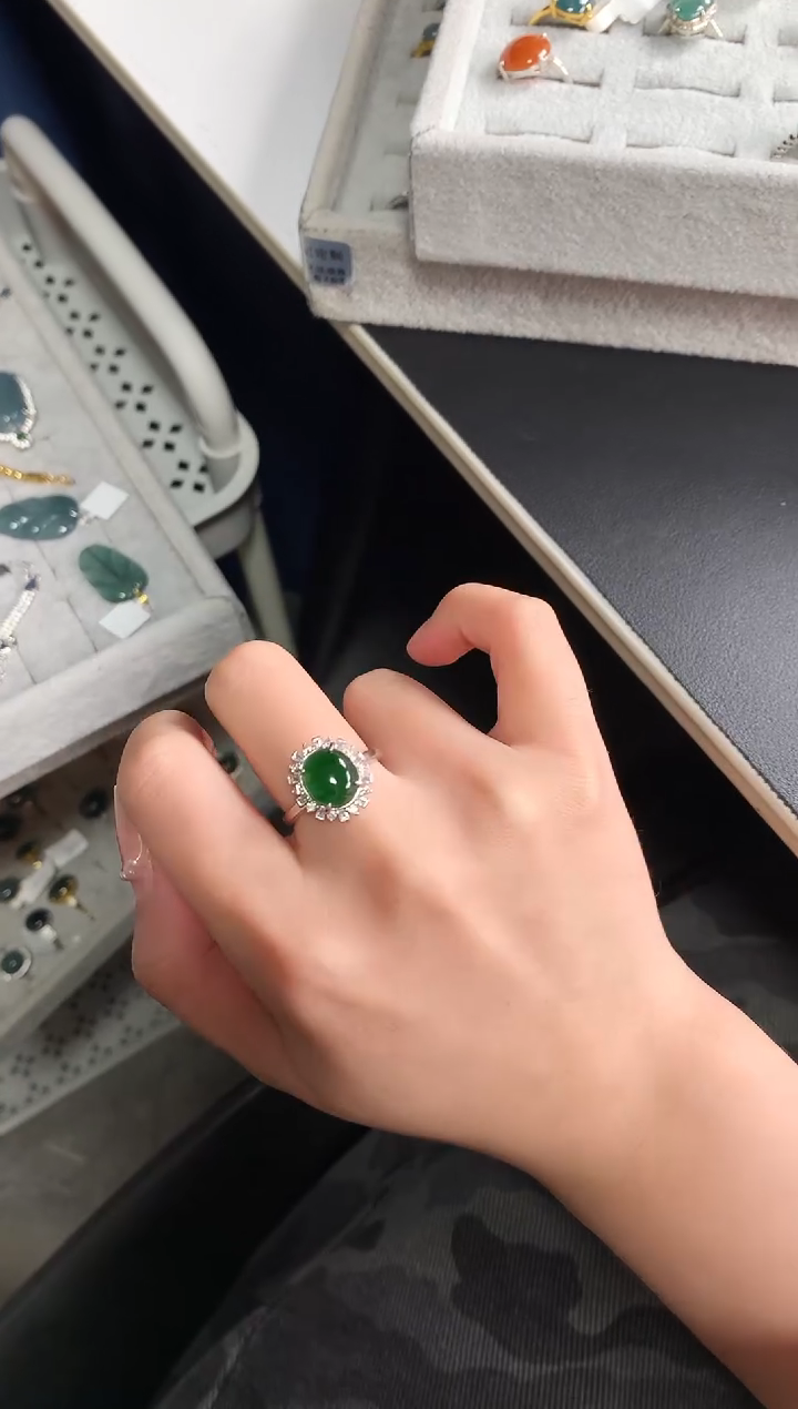 【闪购商品】翡翠戒指银S925镶嵌512451241