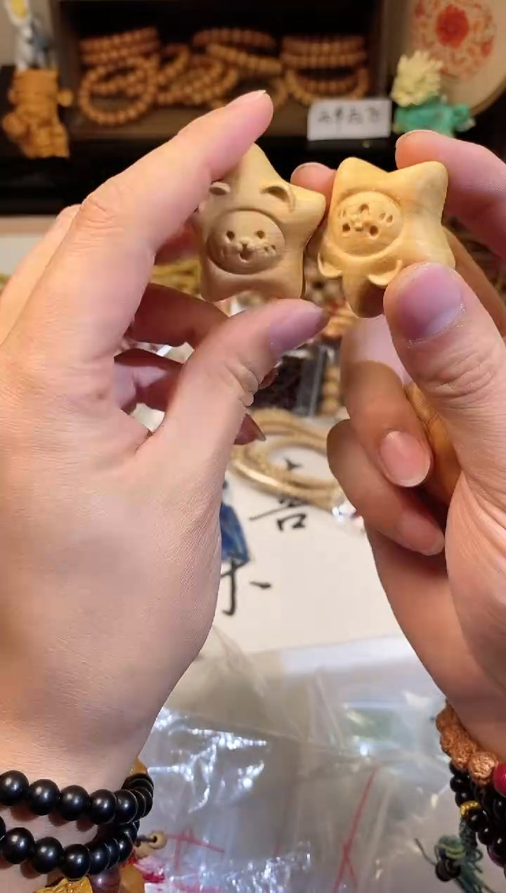 【闪购商品】非洲檀香无事牌大星星