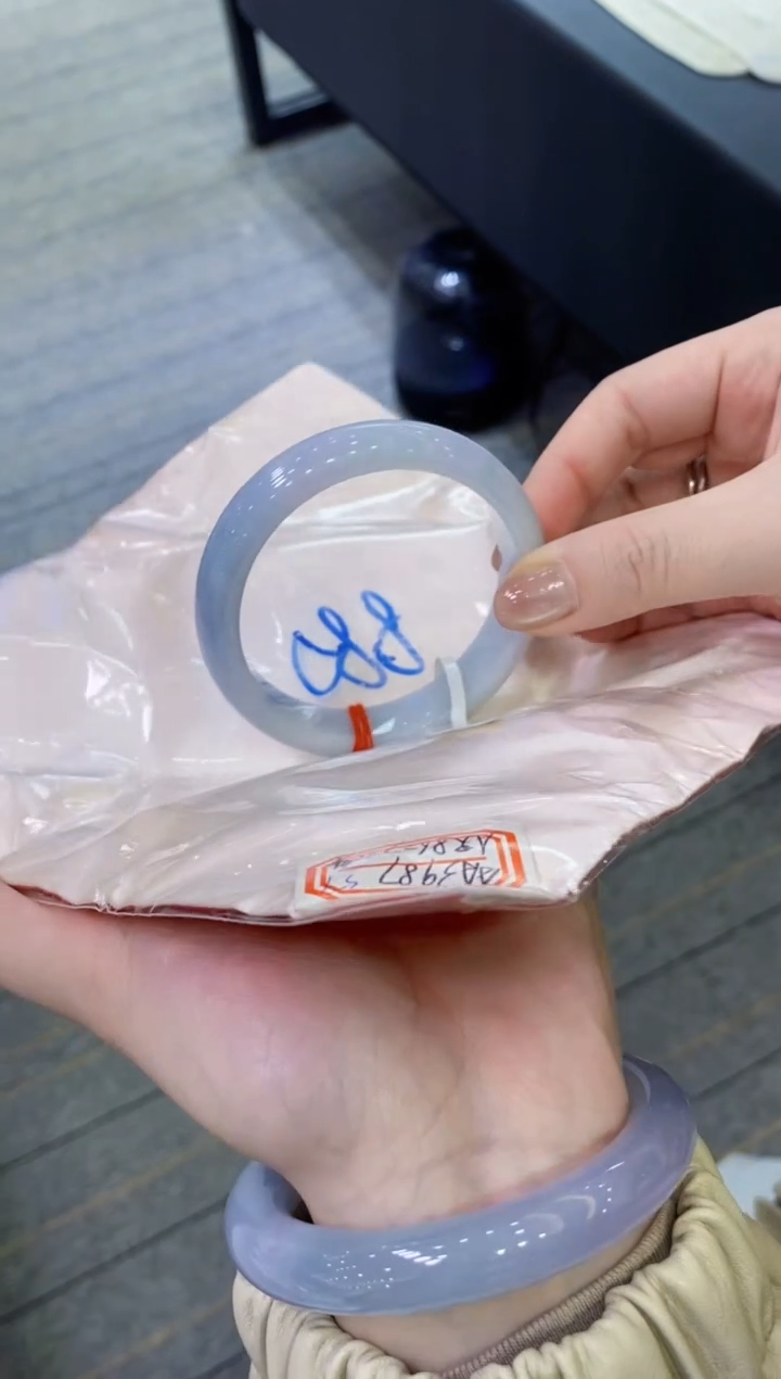 【闪购商品】翡翠手镯未镶嵌111111111111