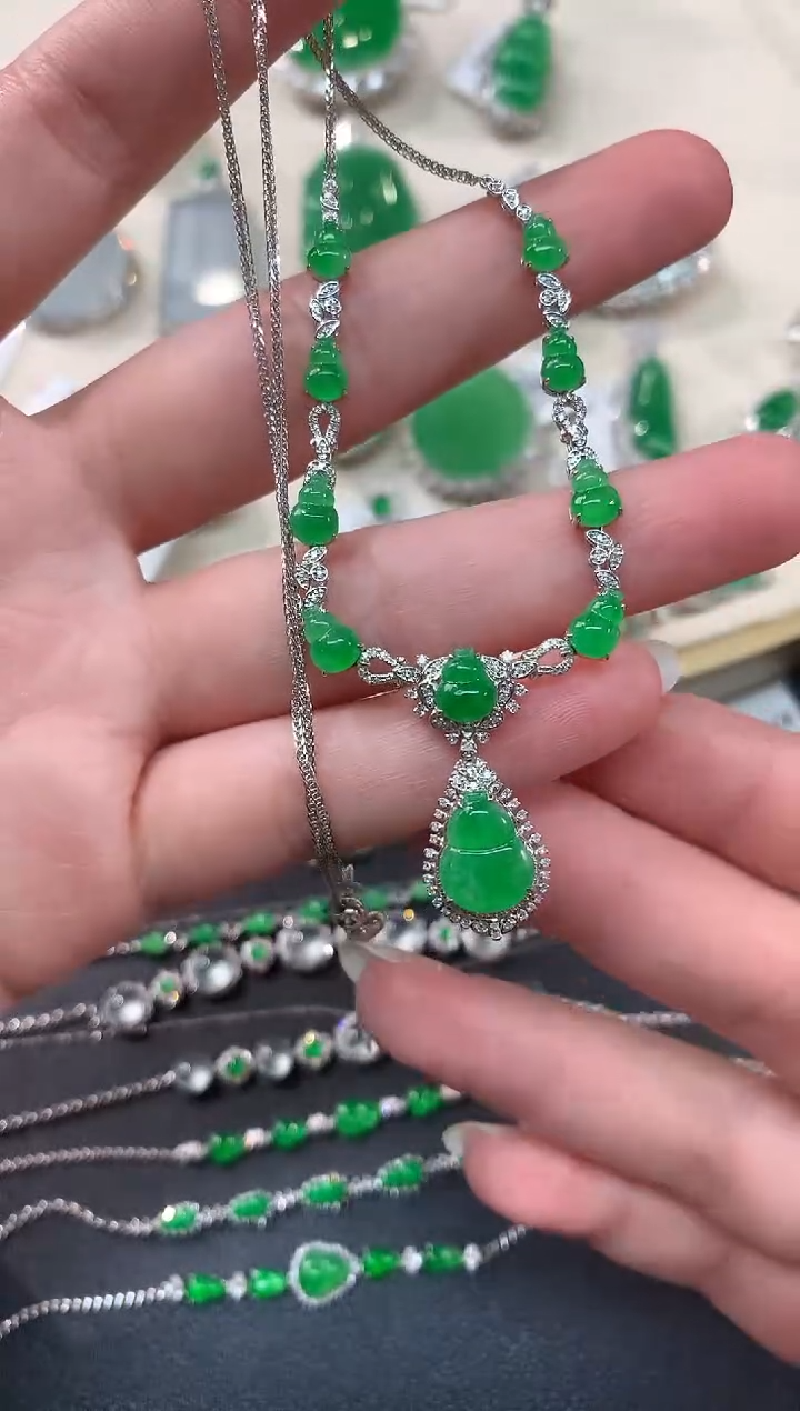 【闪购商品】翡翠套链18K金镶嵌A498|15000