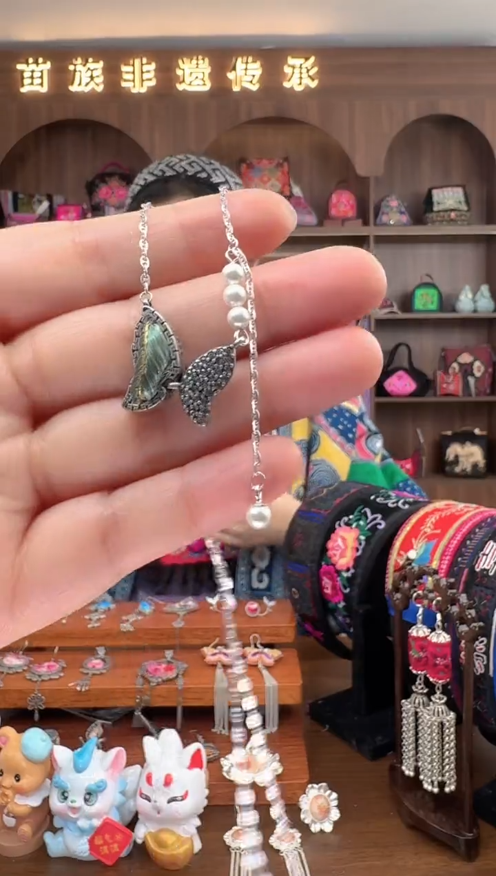 【闪购商品】织绣扶光苗绣传承27