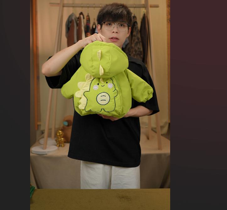 A【麦田】2025冬季新款刺绣恐龙棉衣外套