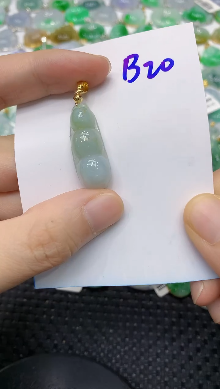 翡翠未镶嵌颈饰11111111111