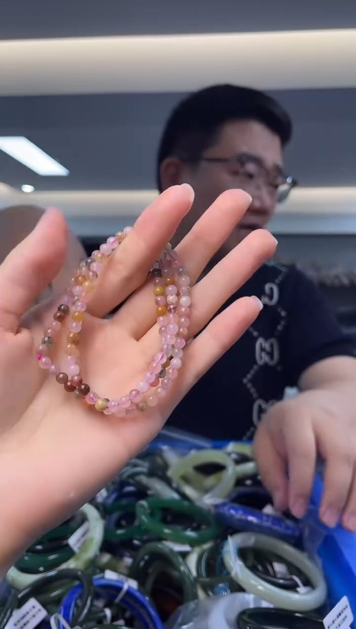 【闪购商品】水晶`未镶嵌多样性发一件