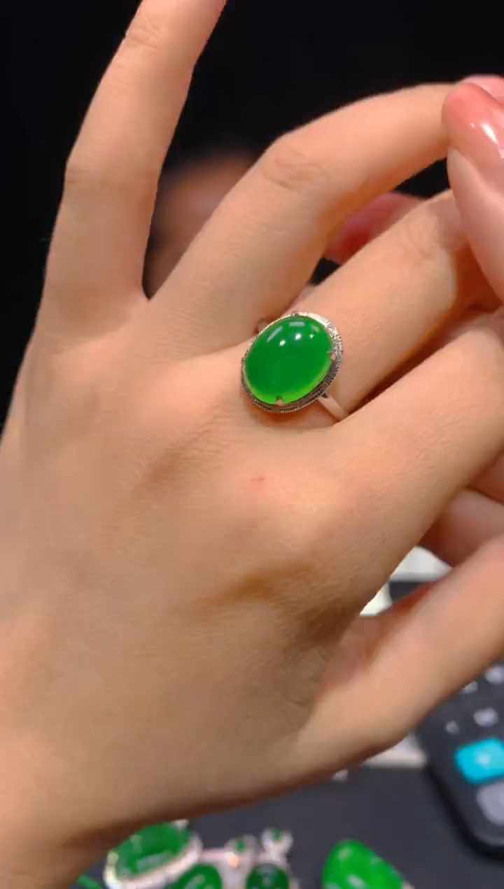 【闪购商品】定制翡翠18K金镶嵌212多样性发货（发其一）