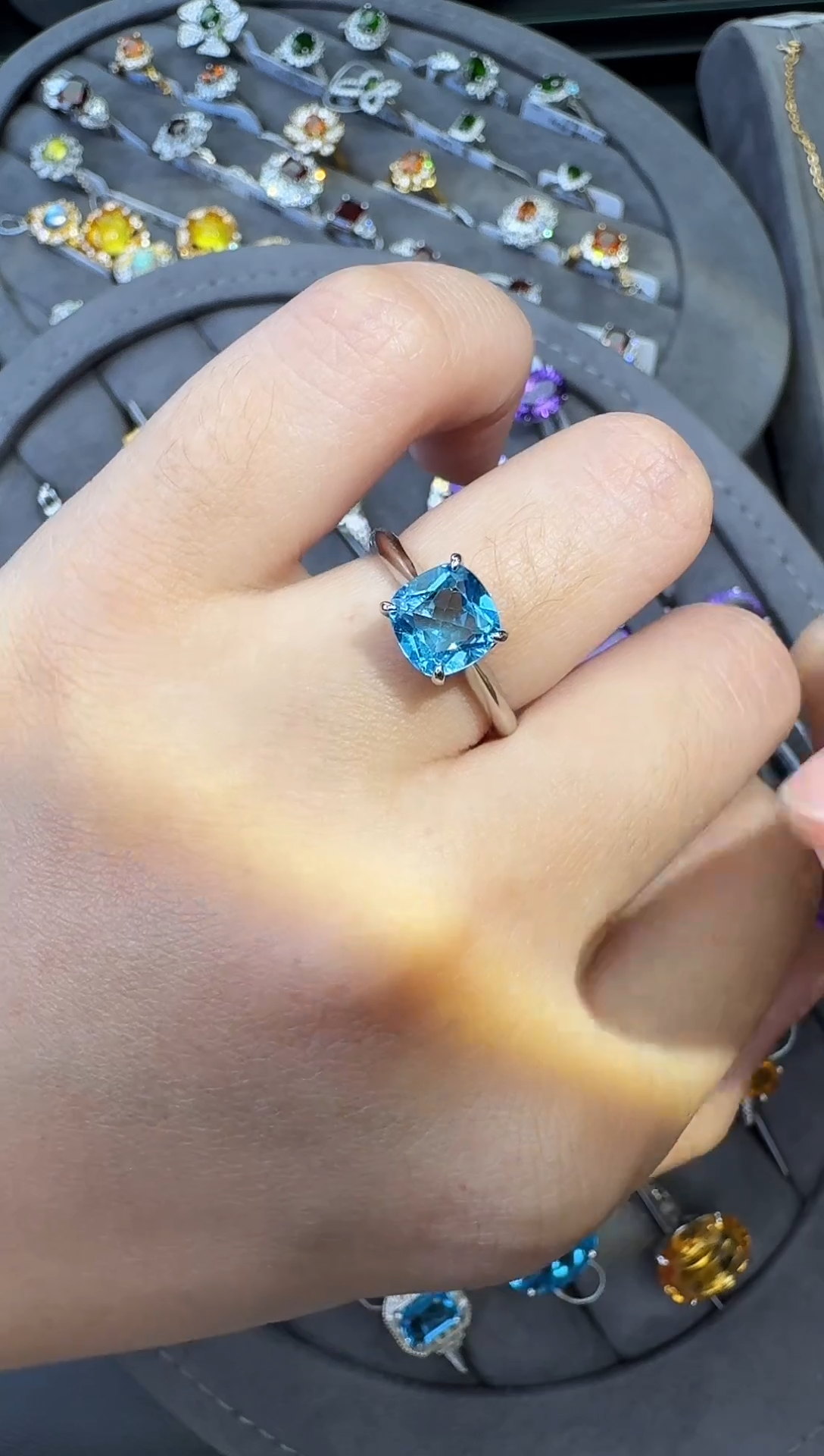 银S925镶嵌戒指托帕石不低于2.0ct【七天鉴赏期】