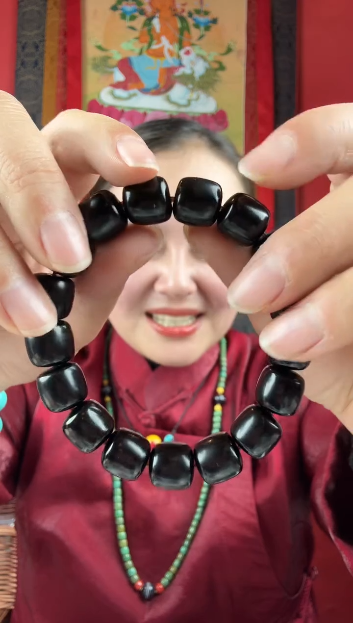 无非金属黑色手串