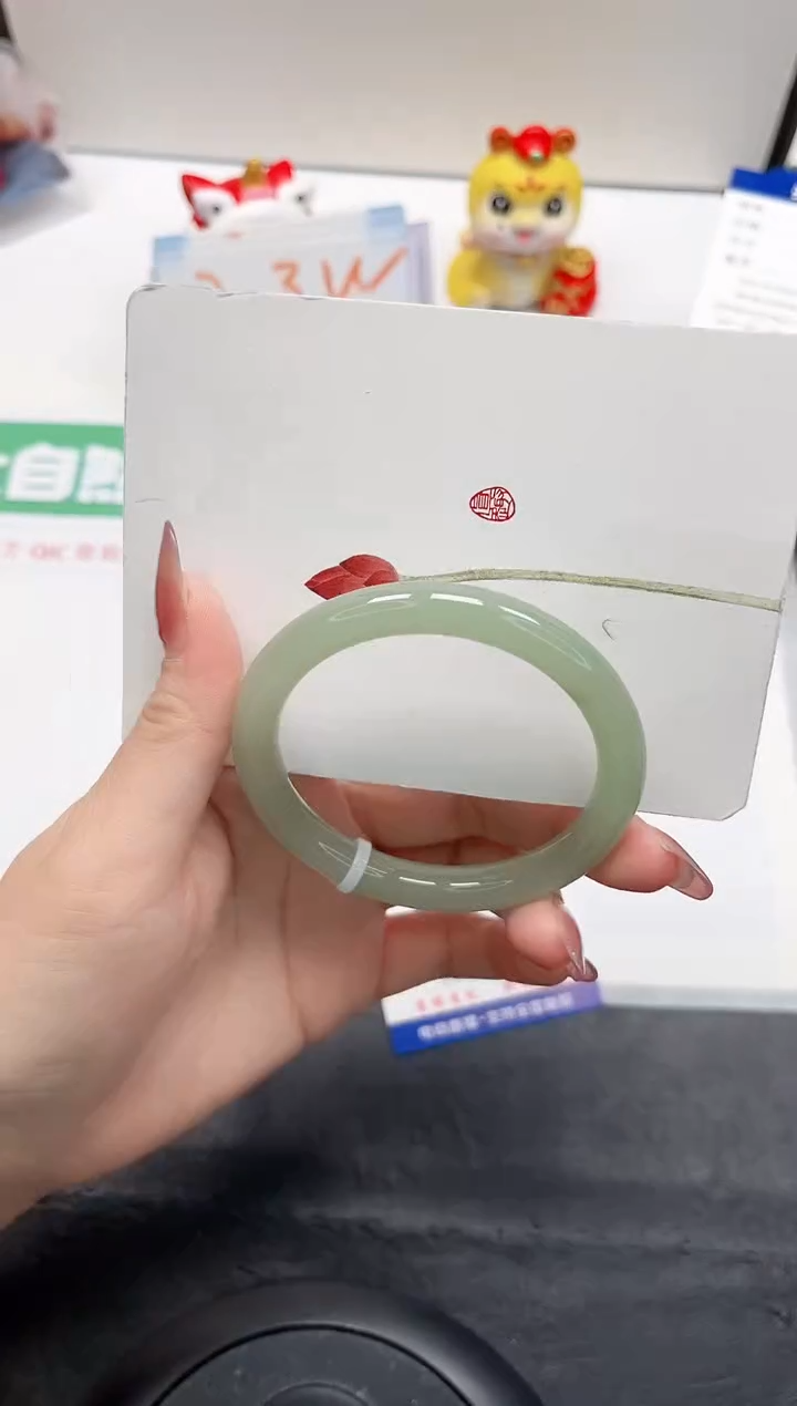 【闪购商品】石英质玉手镯未镶嵌304-55.7