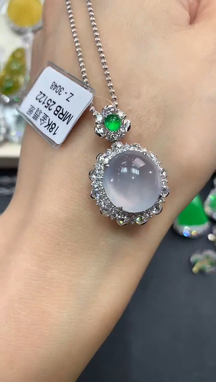 【闪购商品】翡翠吊坠(不含链)18K金镶嵌w67        