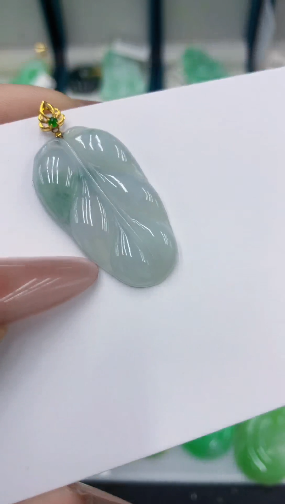 颈饰18K金镶嵌翡翠111111