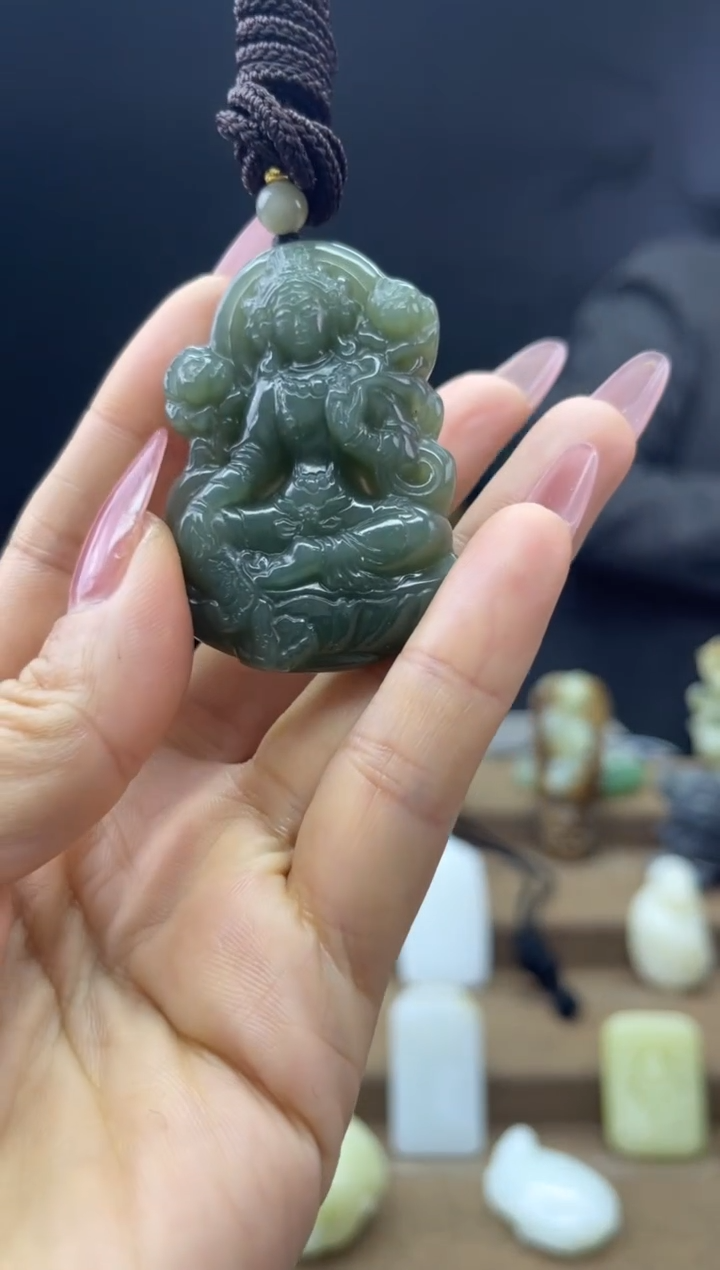 颈饰未镶嵌和田玉1