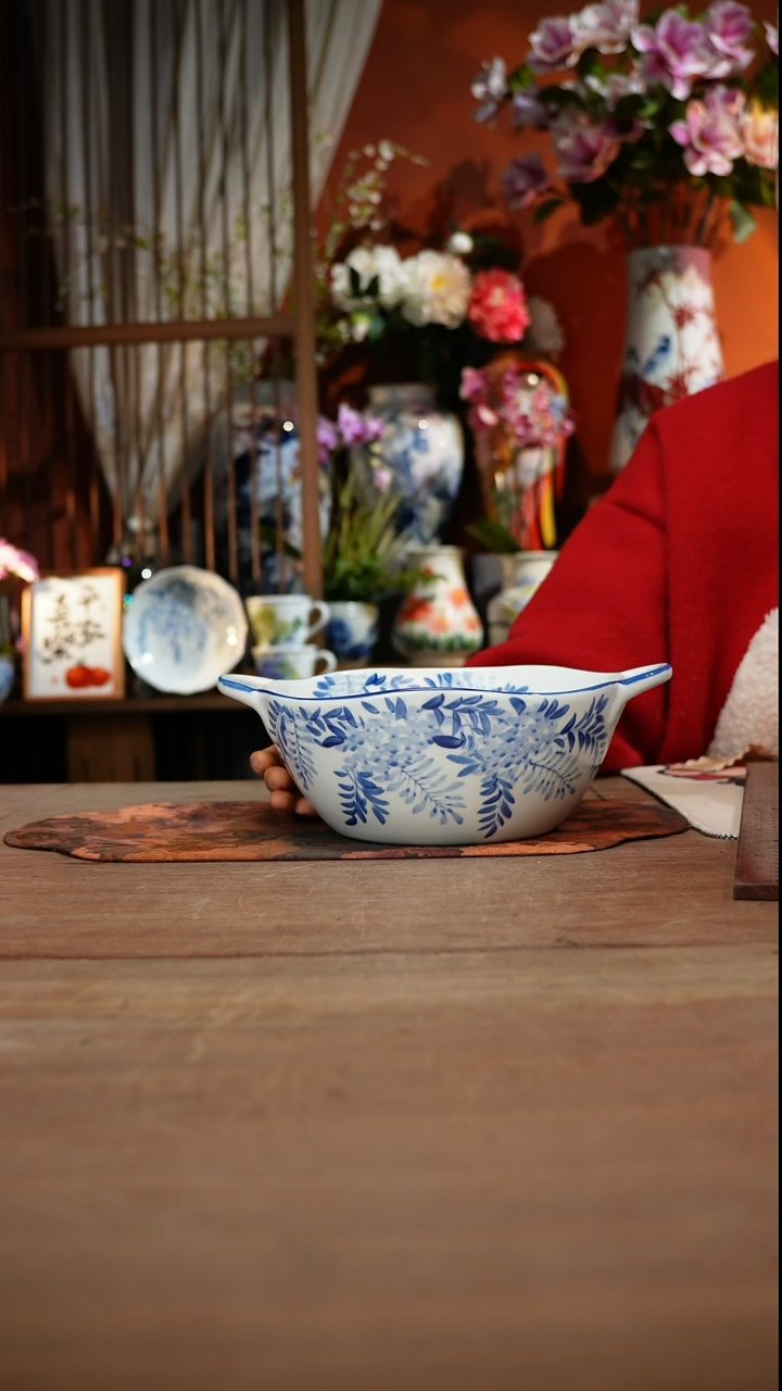 当代高温釉下彩手绘陶瓷餐具