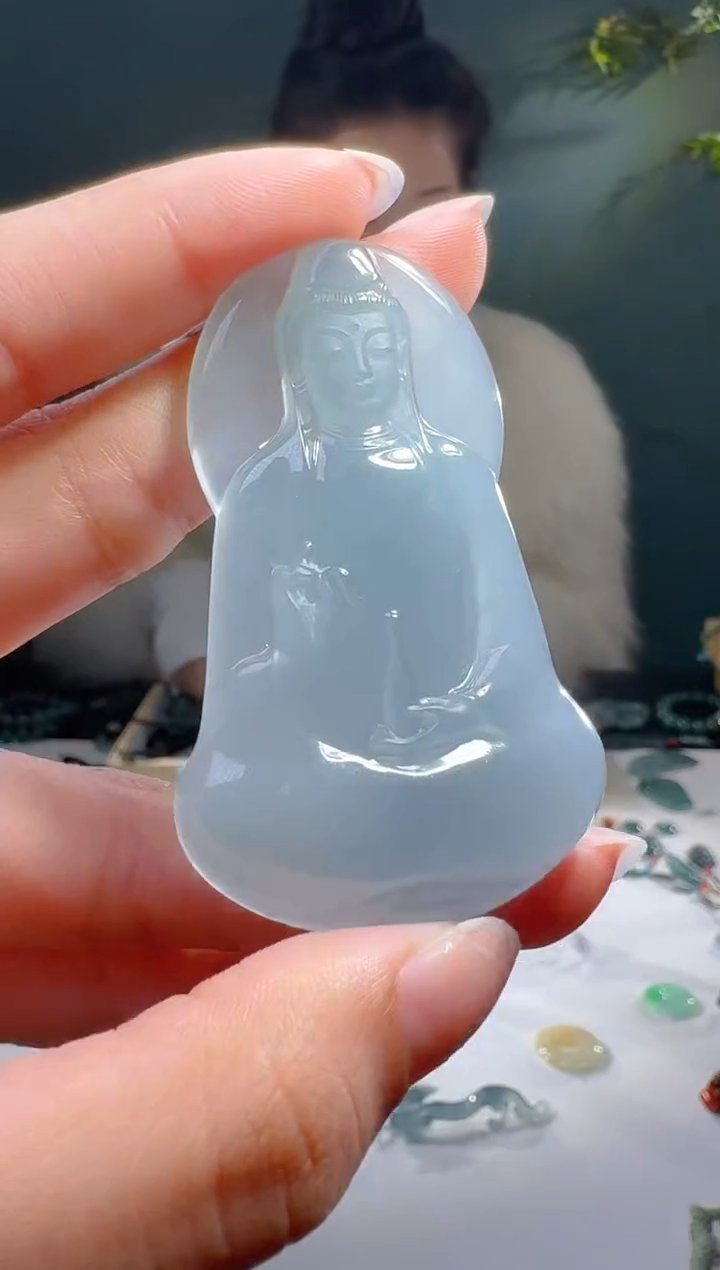 【闪购商品】翡翠颈饰未镶嵌天然A货翡翠观音