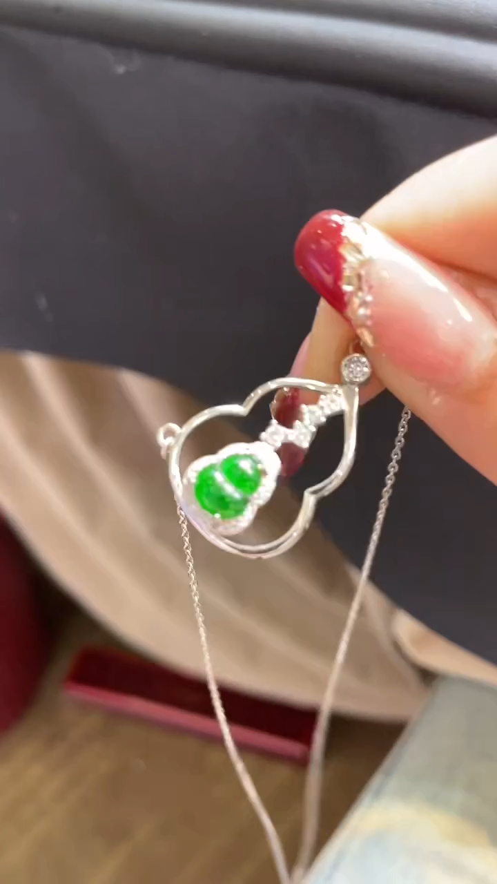 【闪购商品】翡翠颈饰未镶嵌      *99