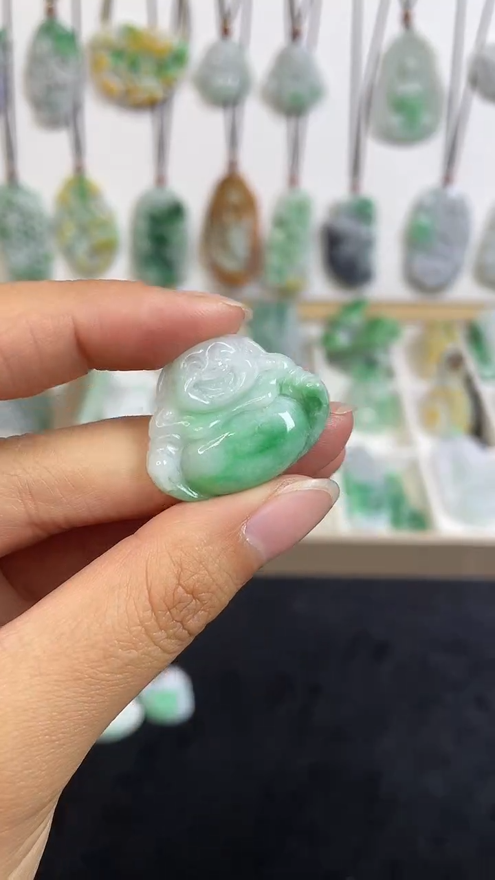 颈饰未镶嵌翡翠1