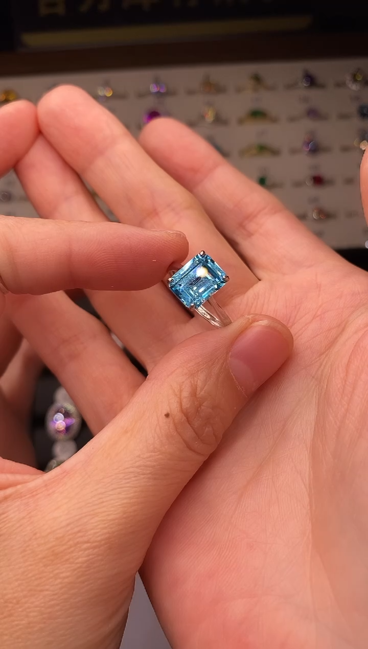 5克拉海蓝宝石（处理）欧美风戒指