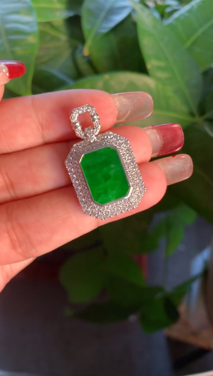 【闪购商品】翡翠颈饰未镶嵌缅甸天然A货翡翠