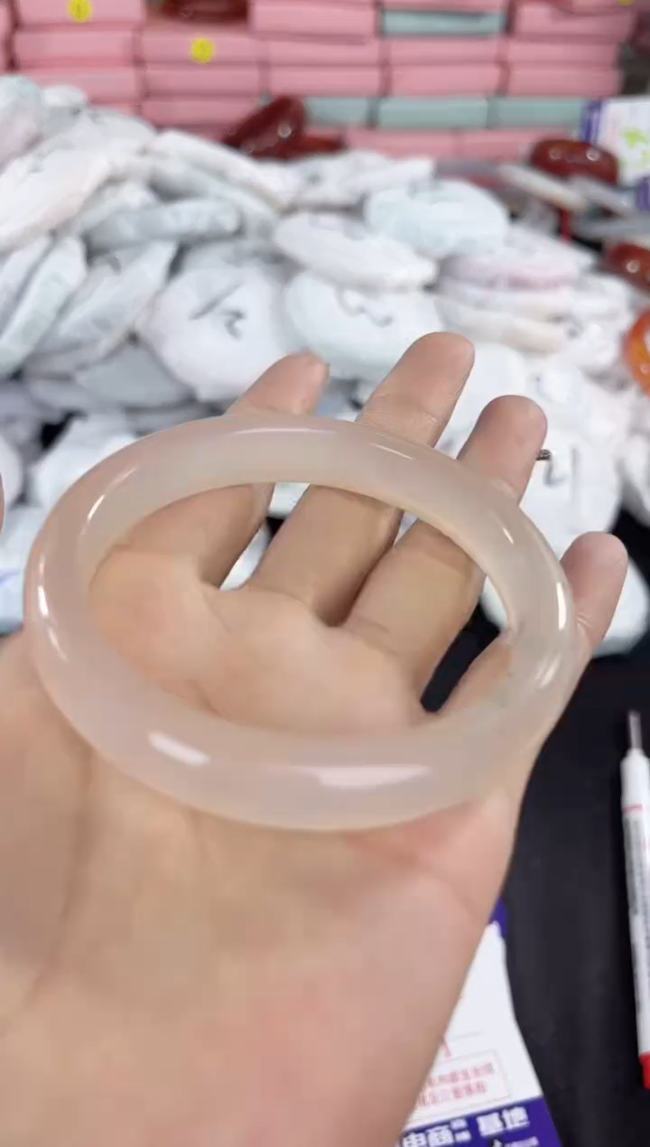 【闪购商品】玛瑙/玉髓手镯未镶嵌765