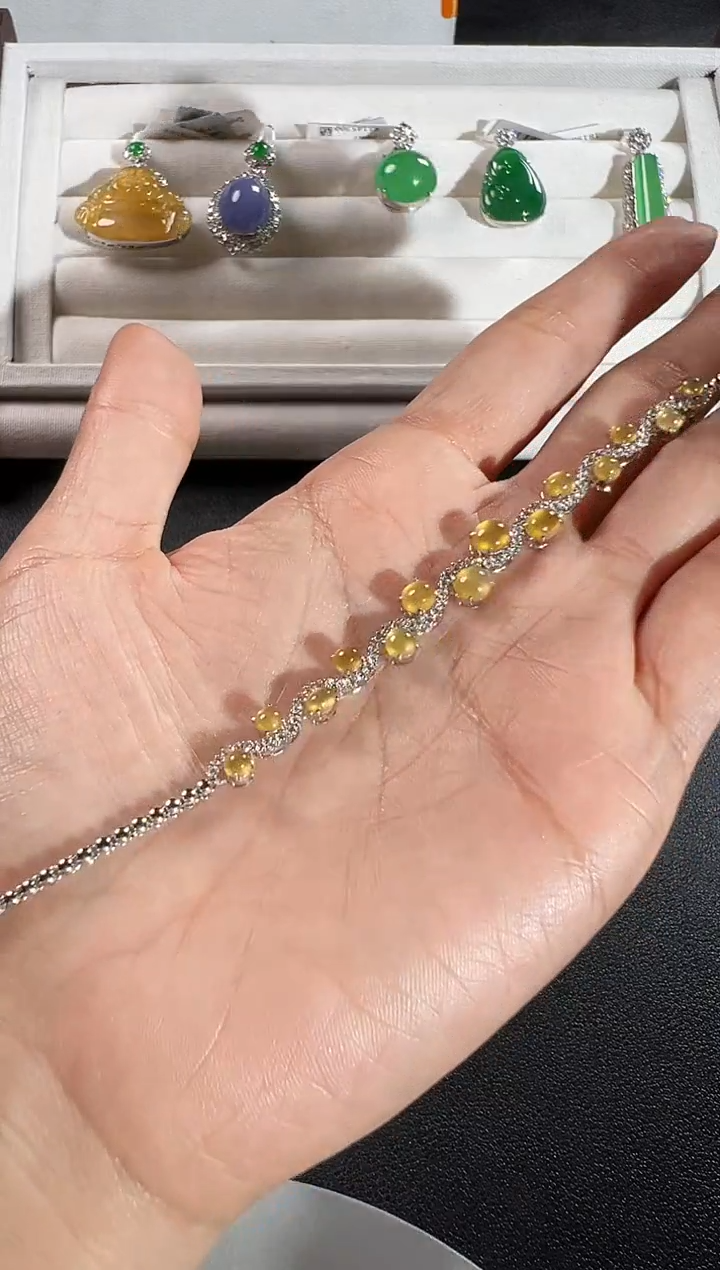 18K金镶嵌手链翡翠序号82