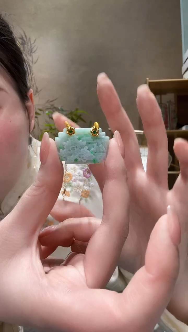 【闪购商品】翡翠颈饰未镶嵌吊坠