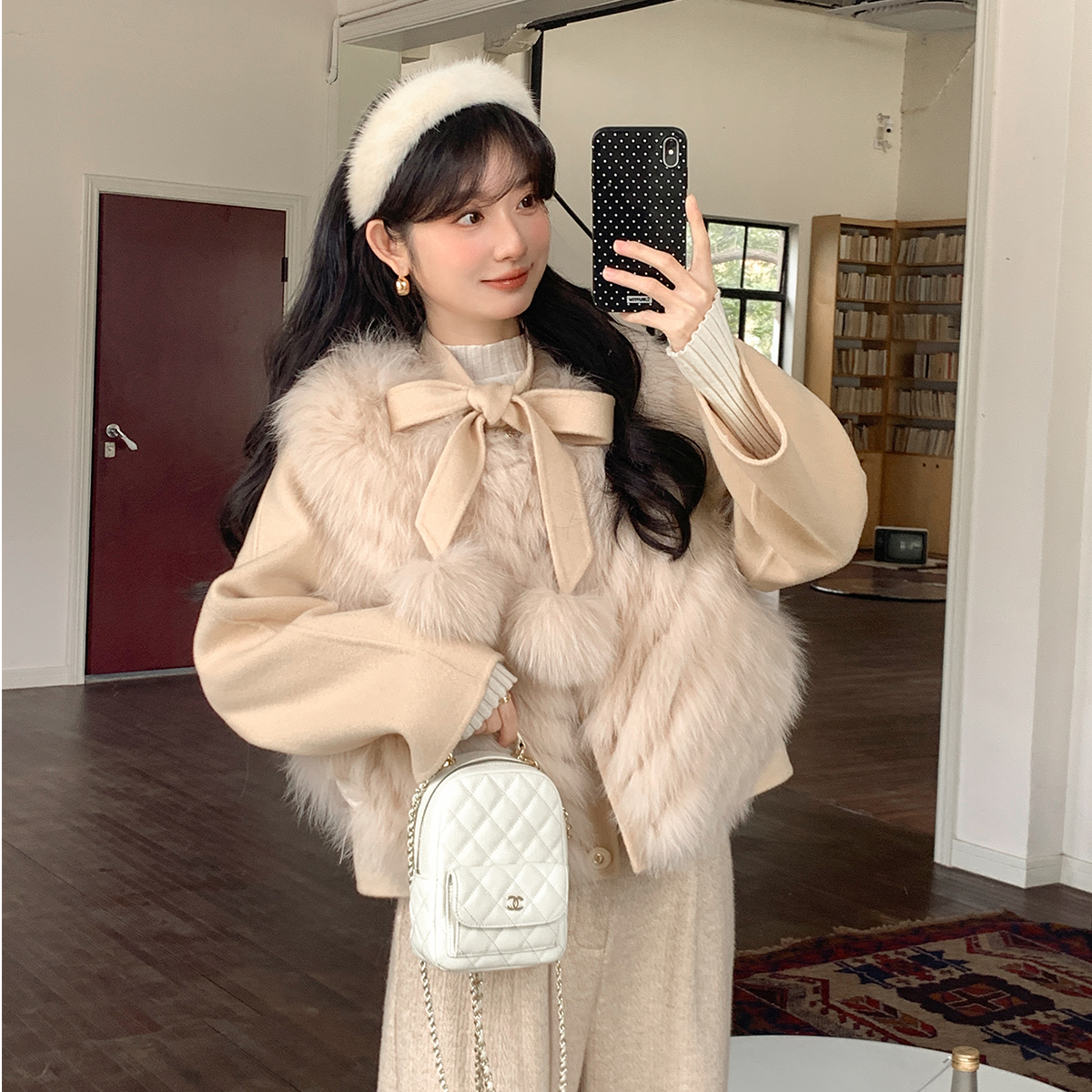 花栗鼠小姐晴山暮雪套装 小毛球呢大衣/进口狐狸毛毛马甲