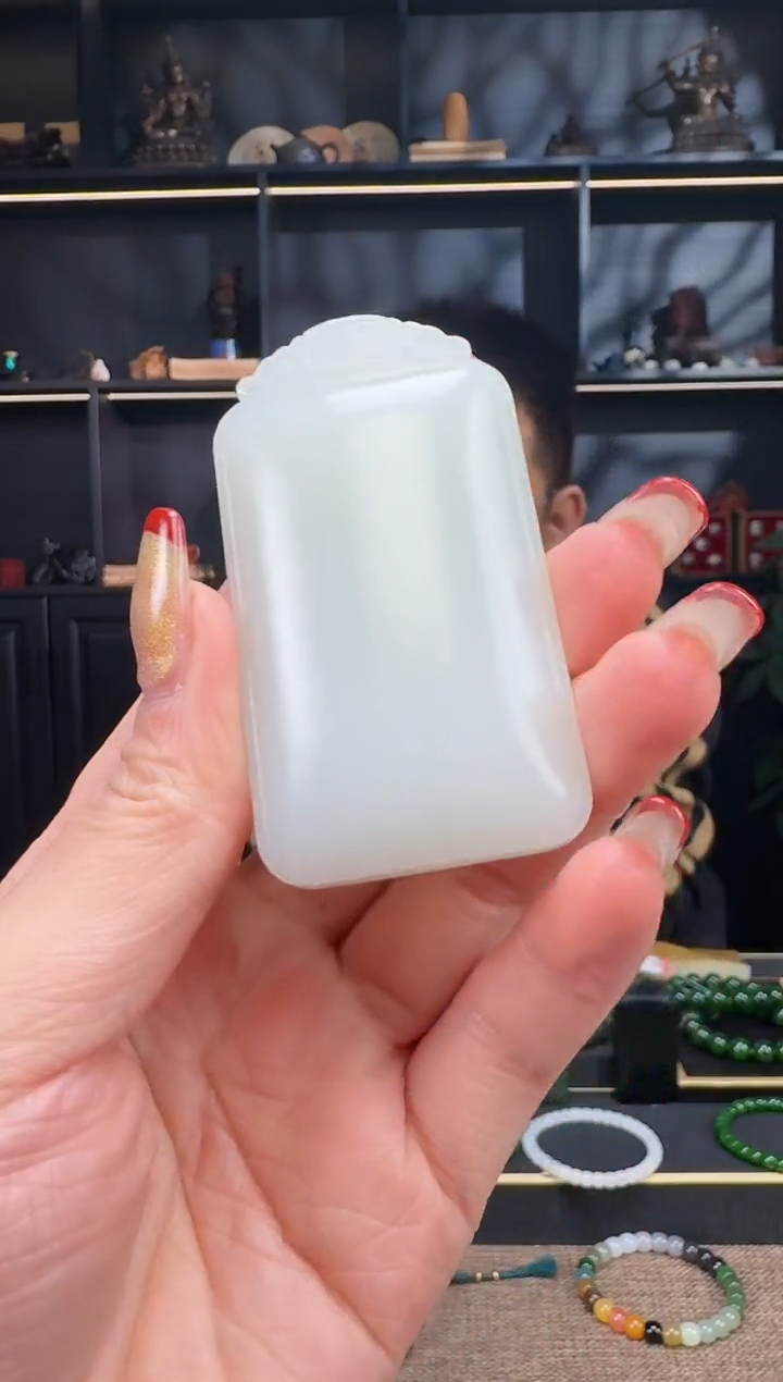 【闪购商品】和田玉1未镶嵌金山无事牌挂件70g