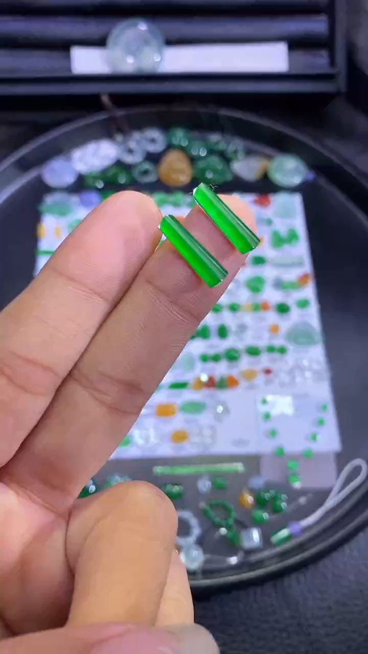 未镶嵌挂件翡翠柱子